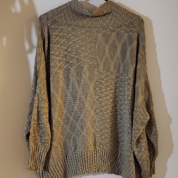 Elan | Oversized Knit Cardigan Sweater - Picture 4 of 9